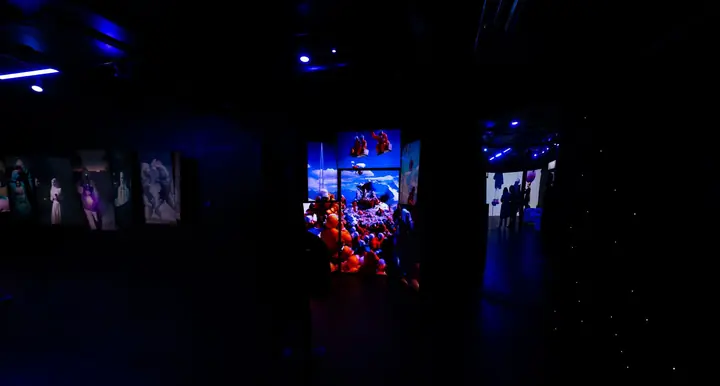 In Between Spaces, photo 2