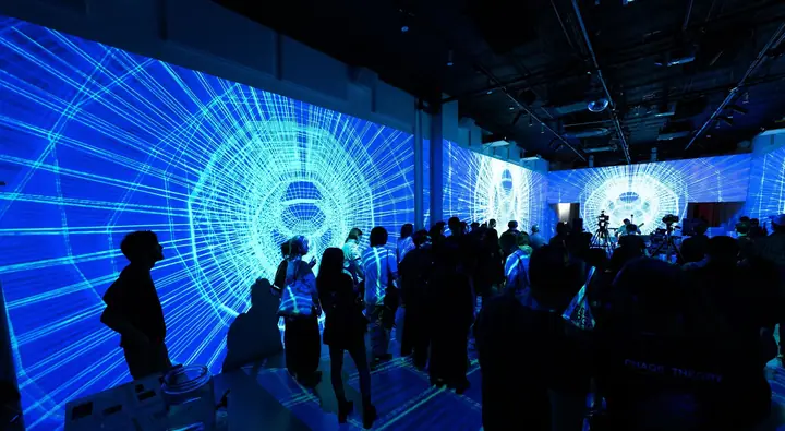 Public Visuals & Friends, photo 2